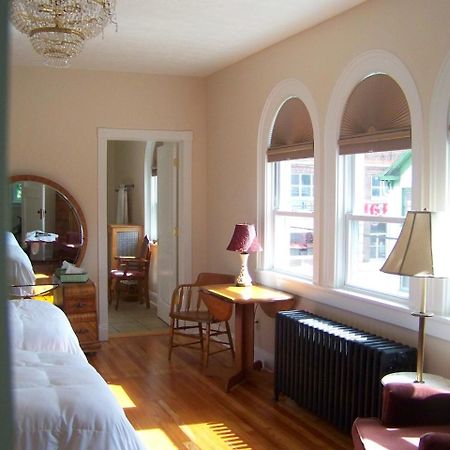 Connellsville Bed And Breakfast Экстерьер фото