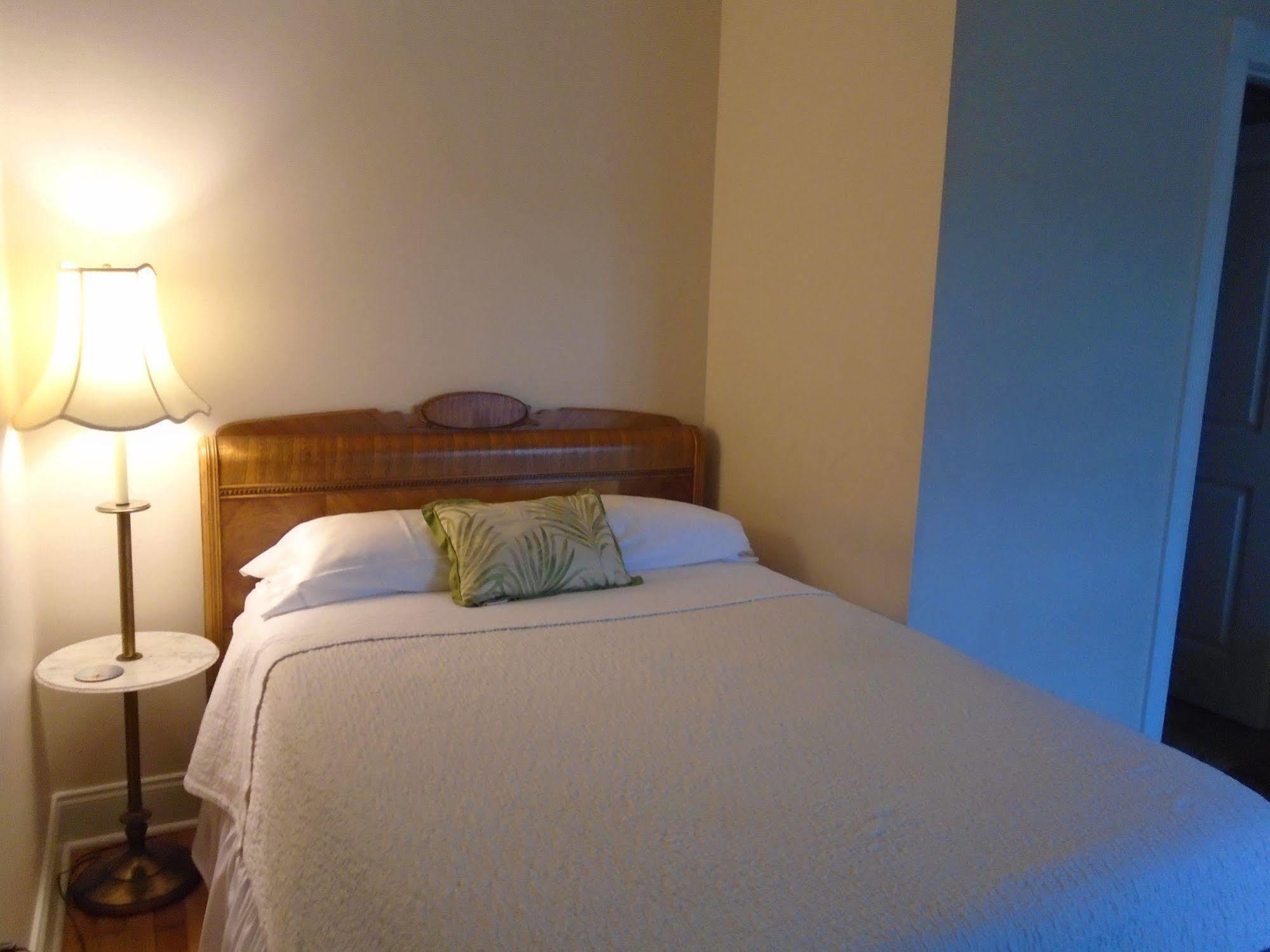 Connellsville Bed And Breakfast Экстерьер фото