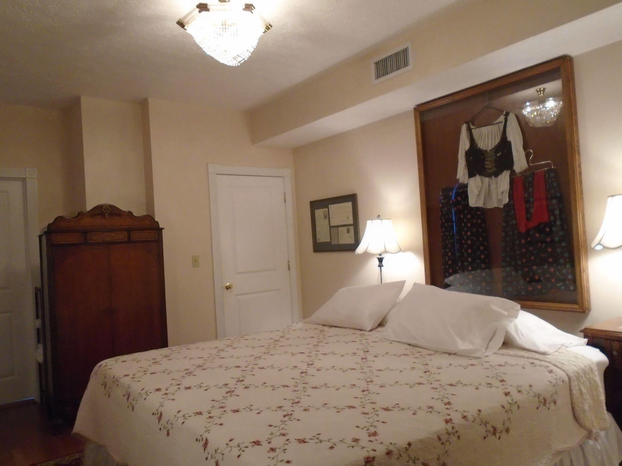 Connellsville Bed And Breakfast Экстерьер фото