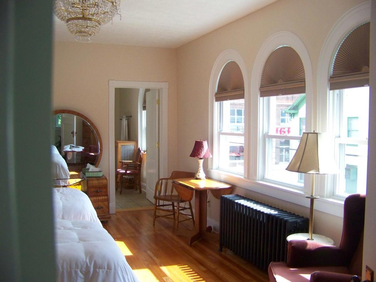 Connellsville Bed And Breakfast Экстерьер фото